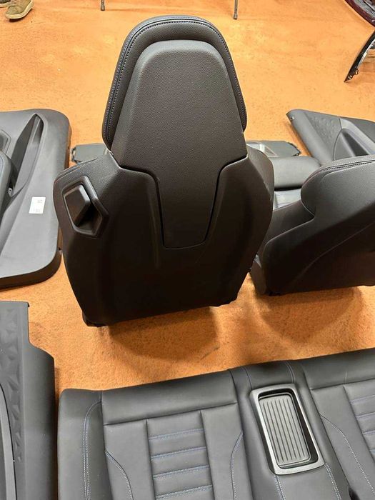 Interior BMW SERIA 2 G42 Coupe  4 G22 G23 Coupe M bucket seats