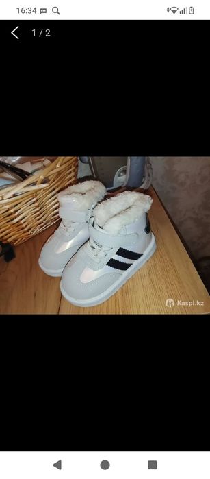 продам детские вещи