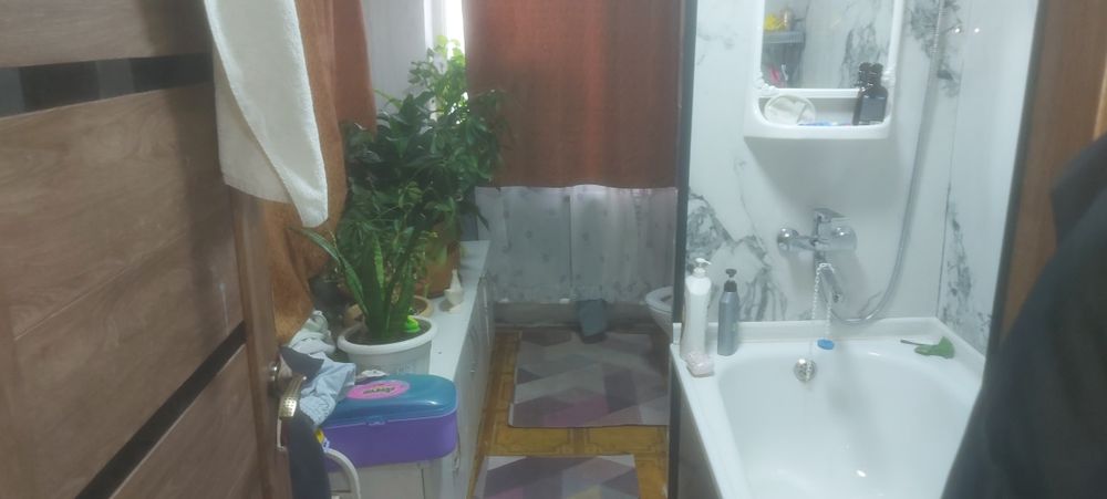 Продам  тёплый  дом в центре