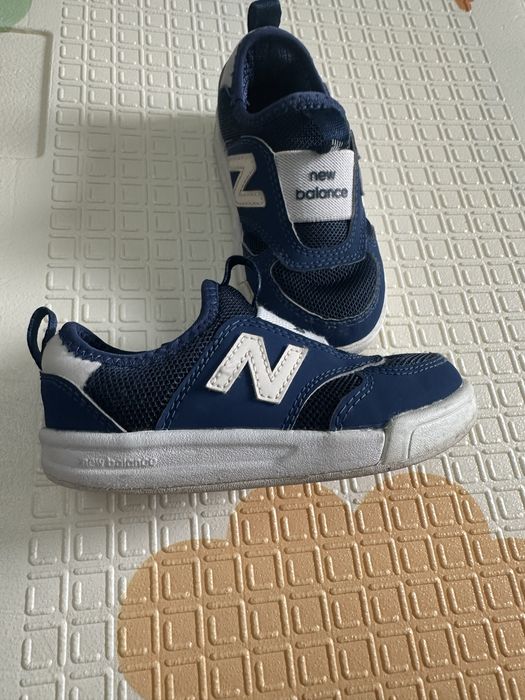 Кроссовки для малышей New Balance оригинал как новые