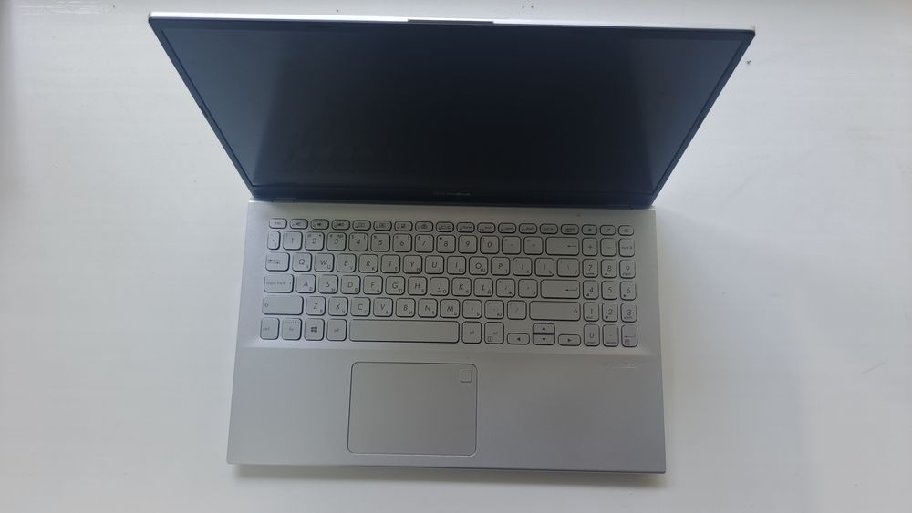 Ноутбук ASUS vivobook i5