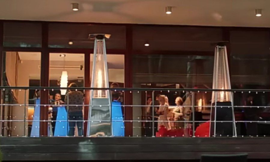 Уличный камин- обогреватель!