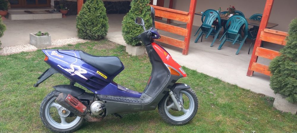 Vând Aprilia sr1 și cpi