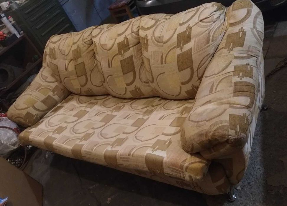 Диван с опция сън