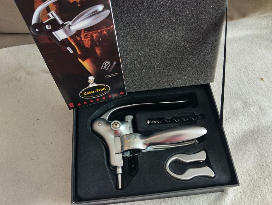 Нов тирбушон за вино

Забележки има само по кутията.