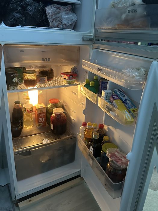 Холодильник Samsung