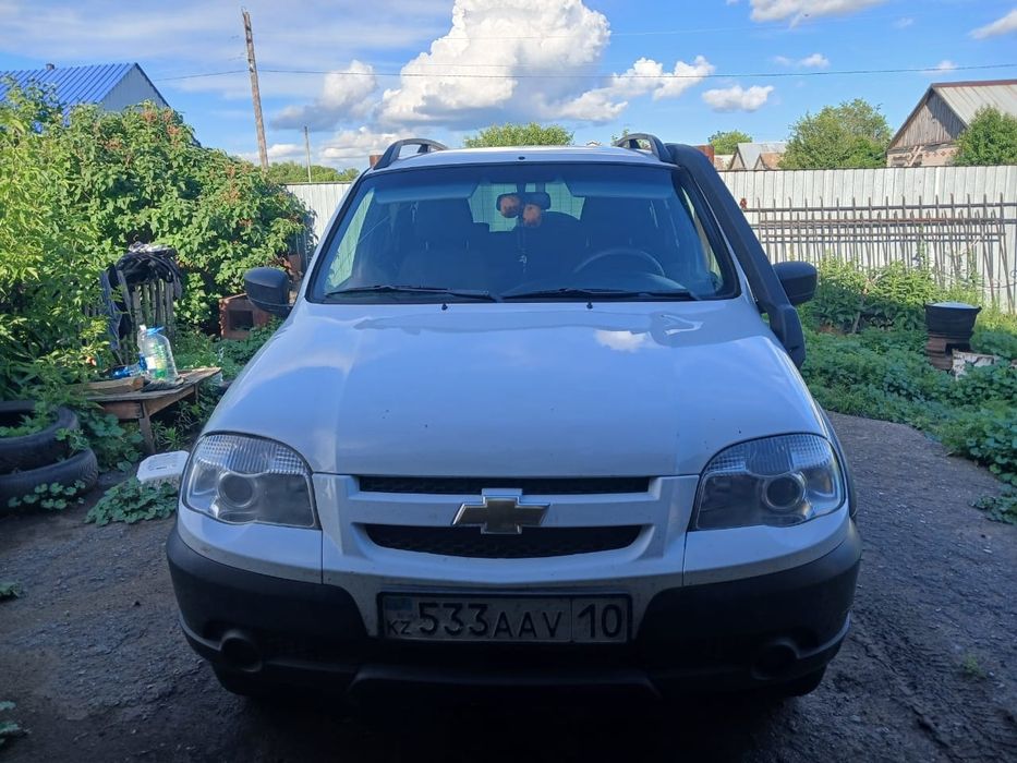 Продам автоматически Шевроле нива
