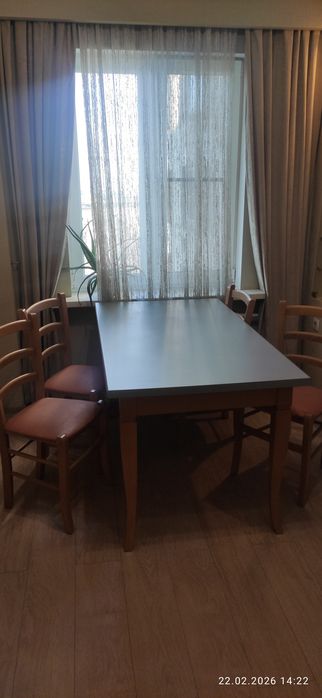 Столовый комплект ( стол + 4 стула)