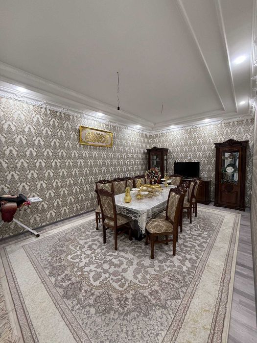 Юнусабад Гулистон. Таййор Эвро котедж 2-сот 5-хона. Сотилади.