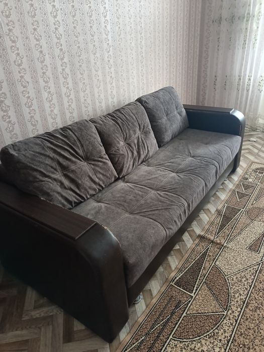 Продам диван в хорошем состоянии