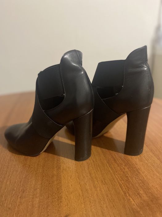 Кожаные ботинки