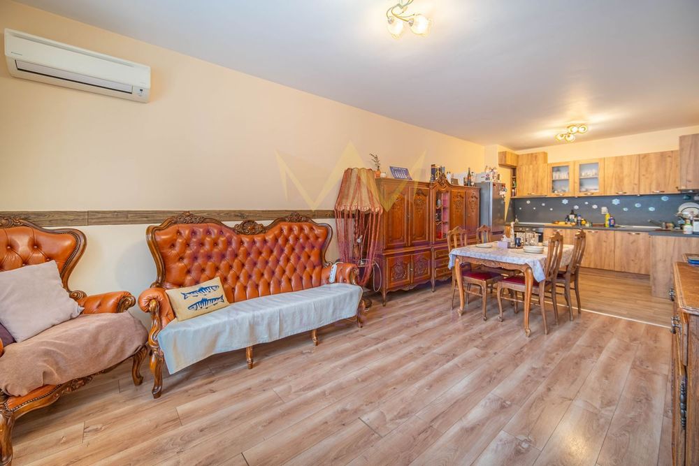 Продава се Тристаен апартамент в Варна, Левски - 102 кв.м за 2550 €/кв.м - Снимка #1