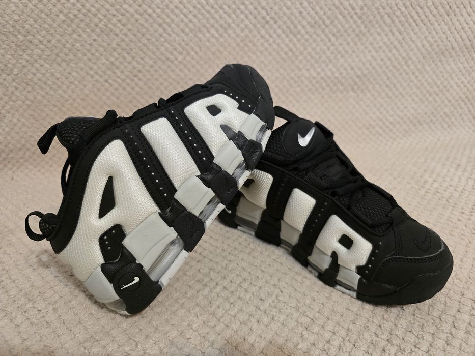 Nike uptempo nr 36 int 22,5 cm preț 350 lei