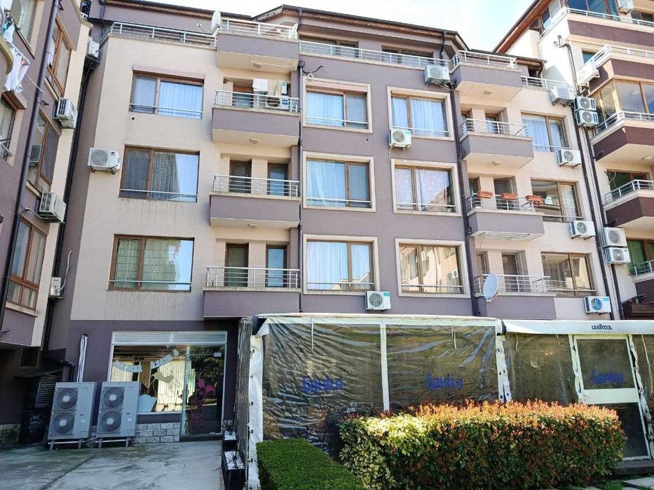 Продава се Двустаен апартамент в Бургас, Сарафово - 66 кв.м за 1082 €/кв.м - Снимка #1