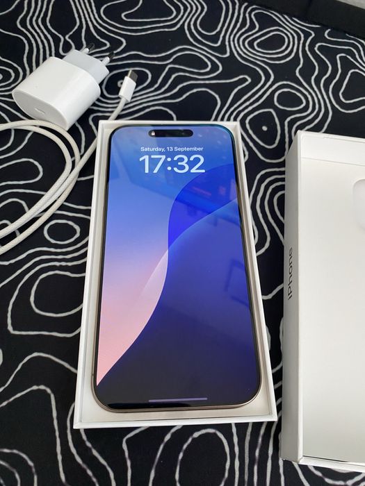 Iphone 16 pro max desert titanium 256GB