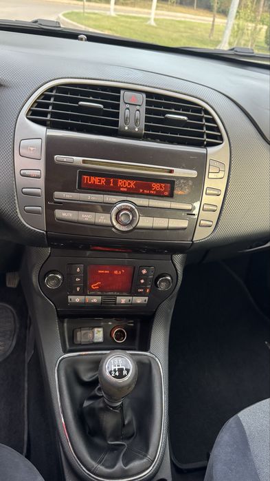 Продавам Фиат Браво