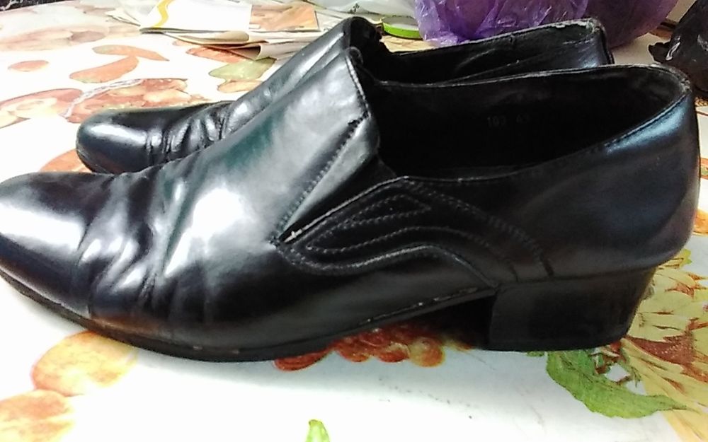 Мужчины  туфли  .