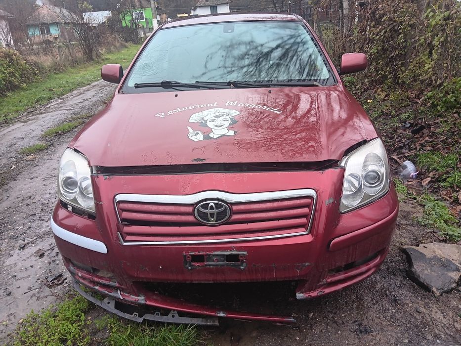 Vand piese de toyota avensis