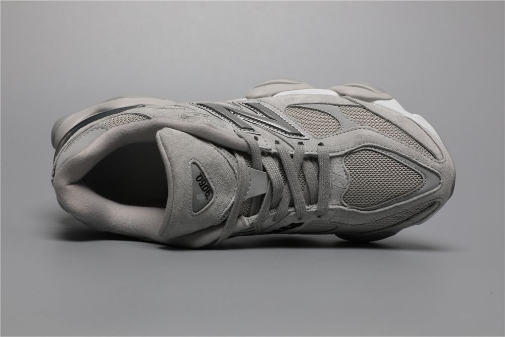 New Balance 9060 Silver Metallic Grey U9060JGR