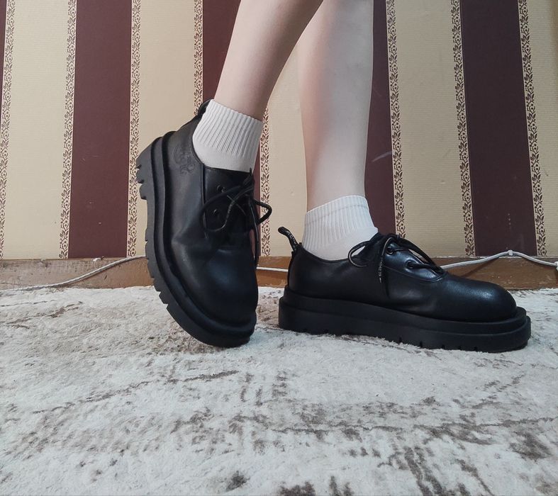 Школьные черные туфли на платформе