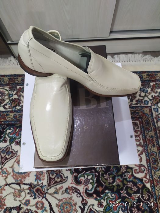 Продается новые кожаные туфли FABI. Италия.