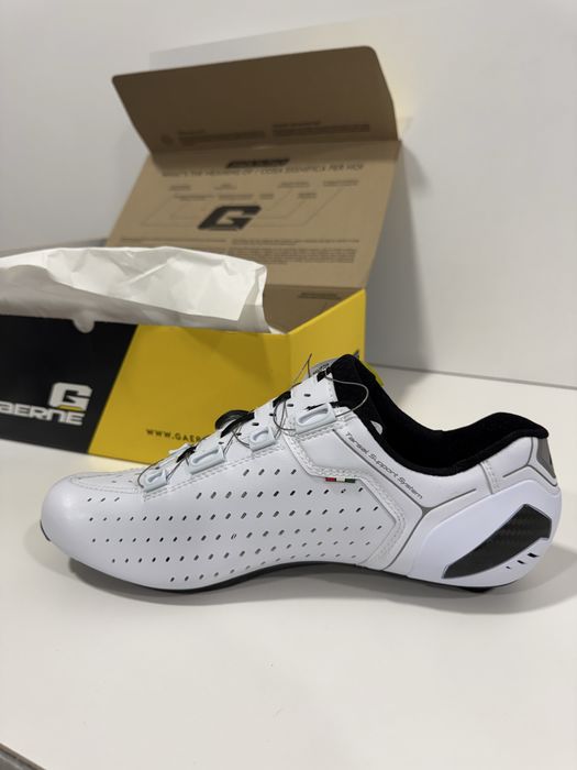 обувки за колоездене Gaerne Carbon G.STL White