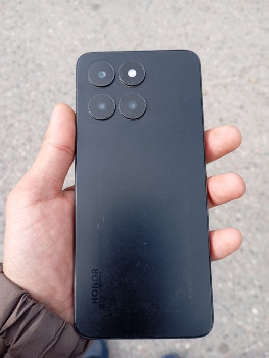 Продам телефон HONOR X6A 128 GB