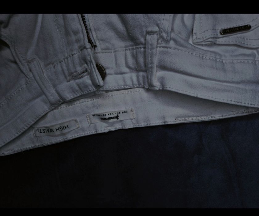 Pantaloni Stradivarius