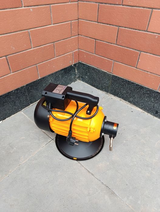 Глубинные вибраторы для бетона  матор glubinniy vibirator mator