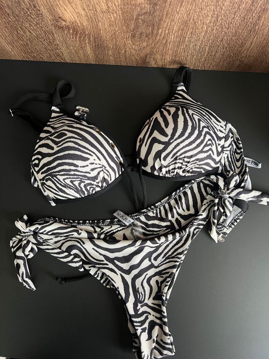 Чисто нов бански