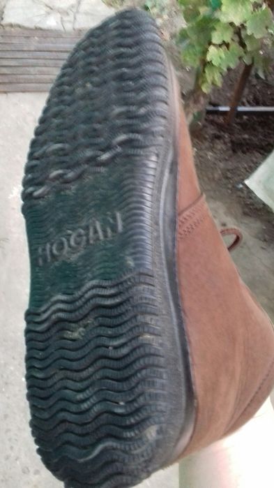 Ghete din piele naturala Hogan