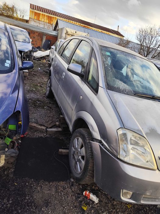 Опел Мерива 1.7 НА ЧАСТИ