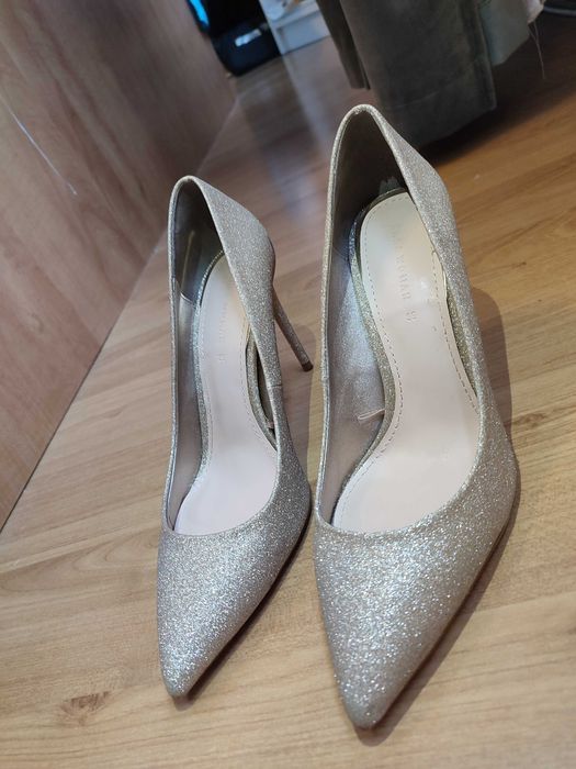Pantofi stiletto Zara