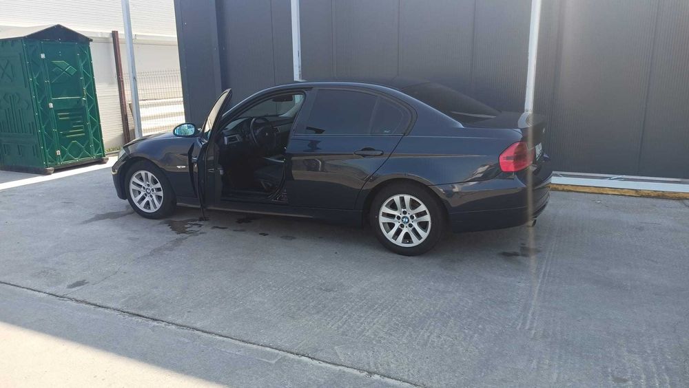 BMW Seria 3 2005 — imagine 3
