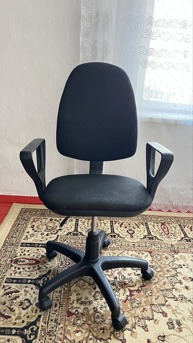 Кресло-б/у за 10000тыс тг