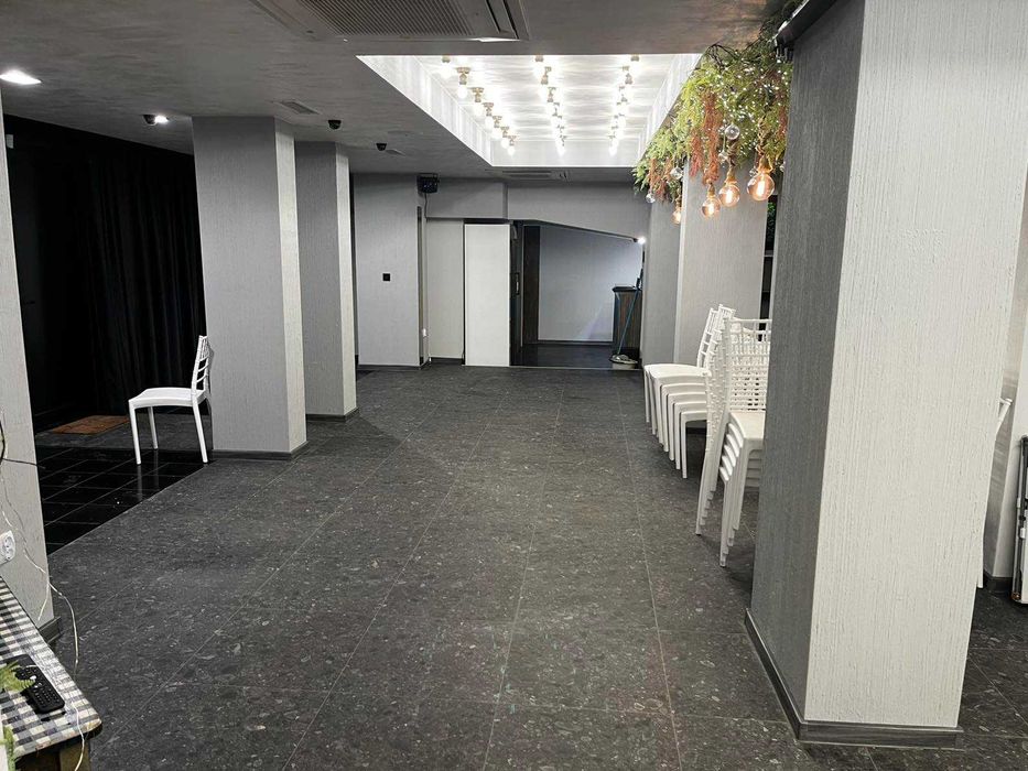 Продава се Магазин в София, Лозенец - 121 кв.м за 1976 €/кв.м - Снимка #3