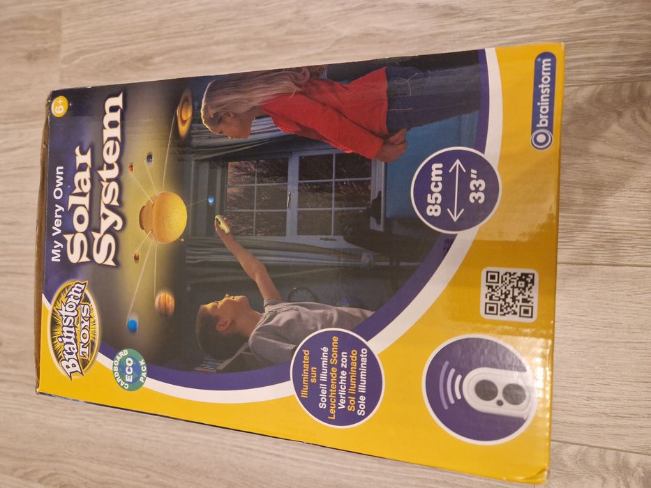 Jucărie interactiva - Sistemul solar