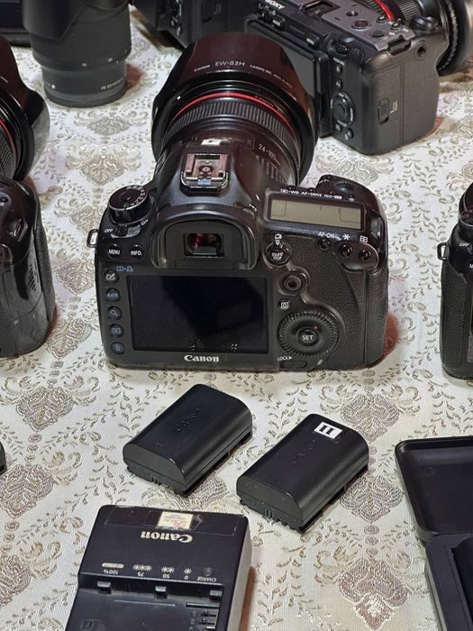 Canon mark 4 mark 3 6d