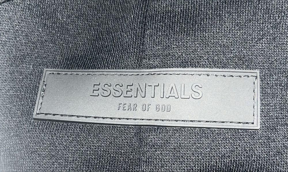 долнище-Essentials ново