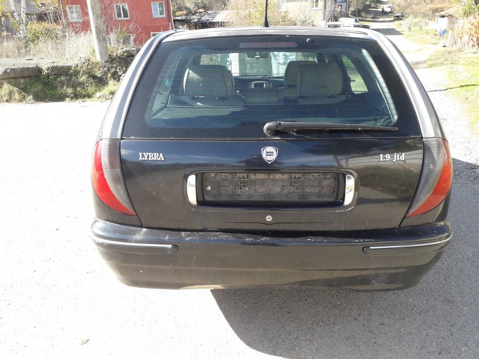 Ланчиа либра на части