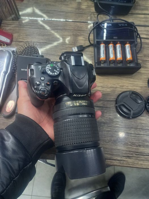 Nikon D5100 18:140 deyarli yangi...