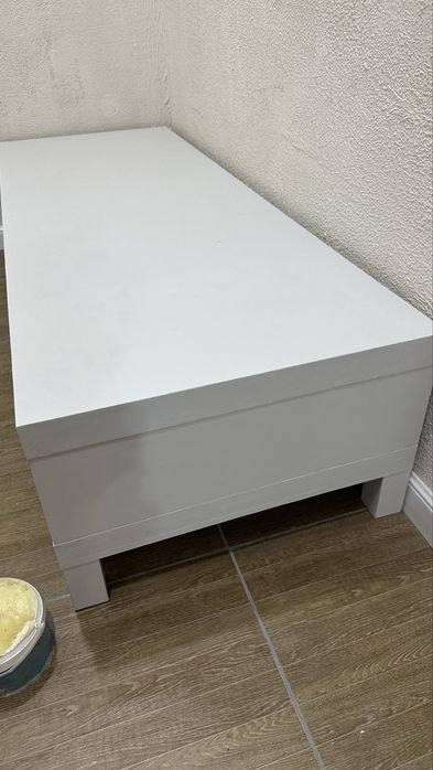 Подставка под телевизор IKEA