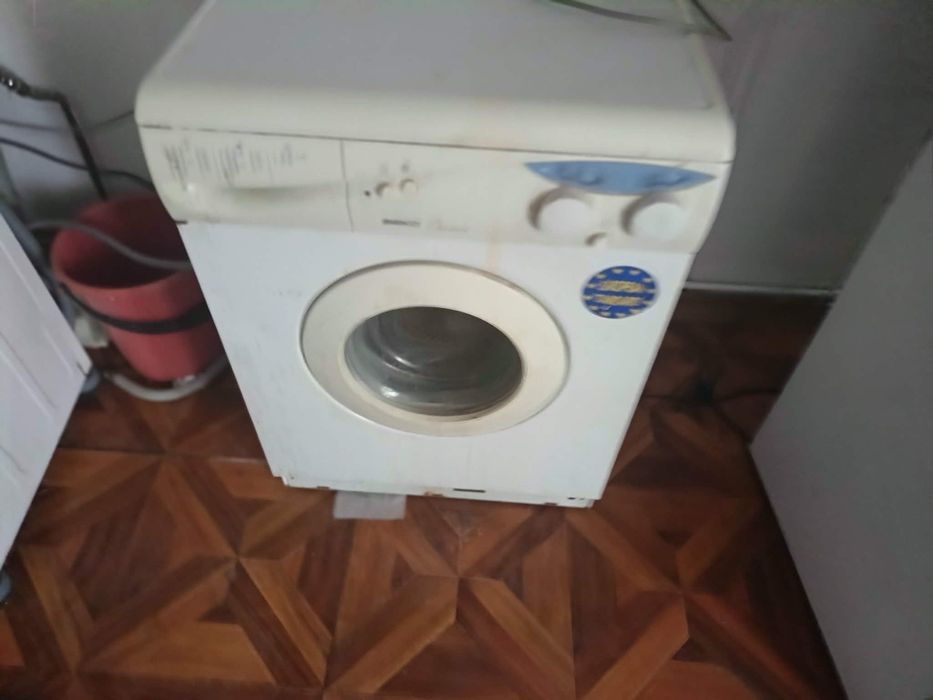 Vând mașină  de spălat