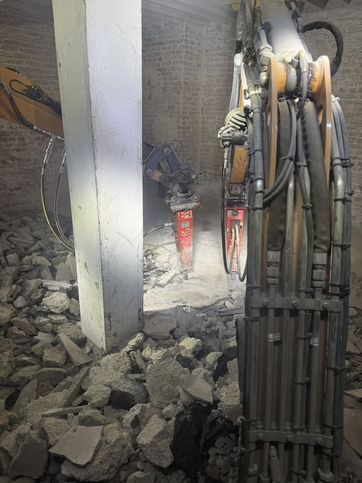 Inchiriez miniexcavator si bobcat