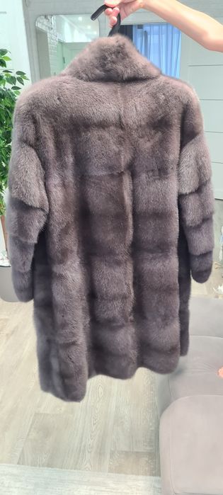 Продам норковую шубу