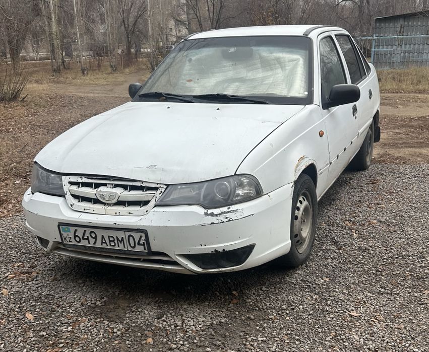 Автомобиль Nexia