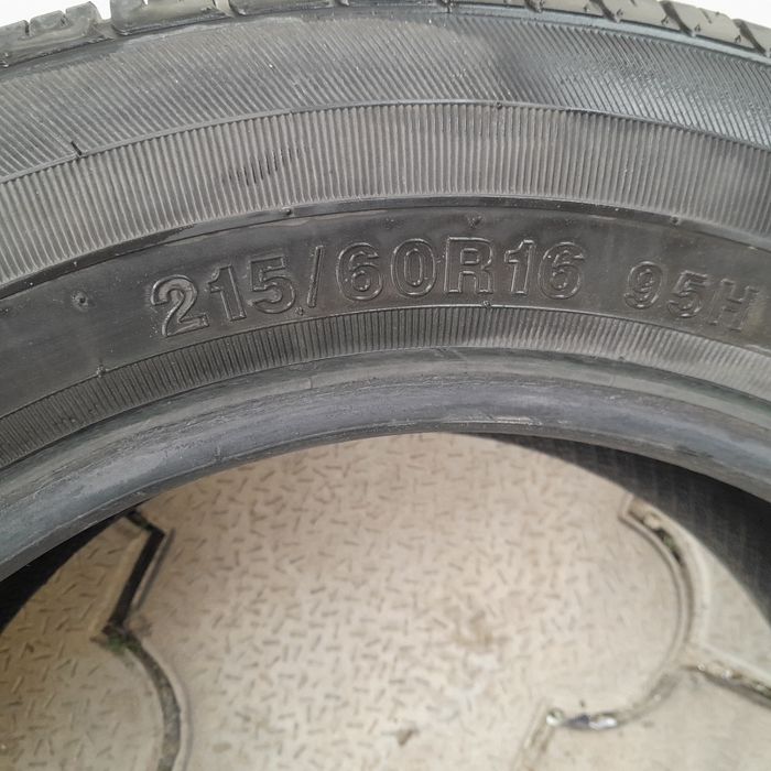 Комплект шин 215,60,r16