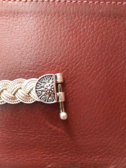 Продавам сребърна гривна 30гр