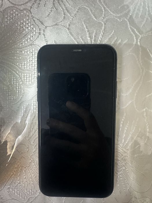 Продам iphone 11