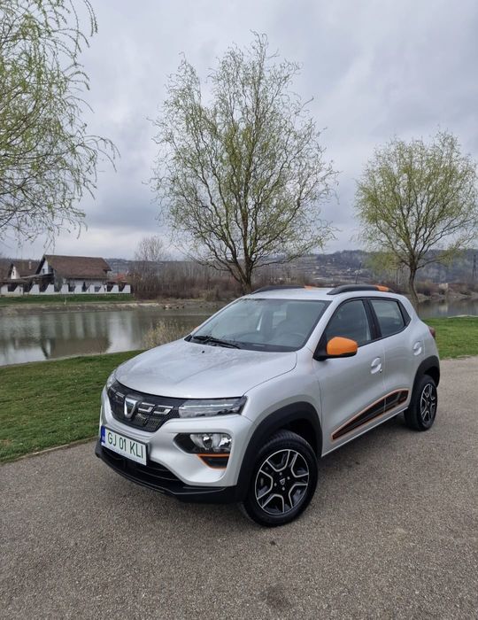 Dacia Spring electrică unic proprietar revizii reprezentanta